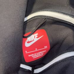 Nike tech 