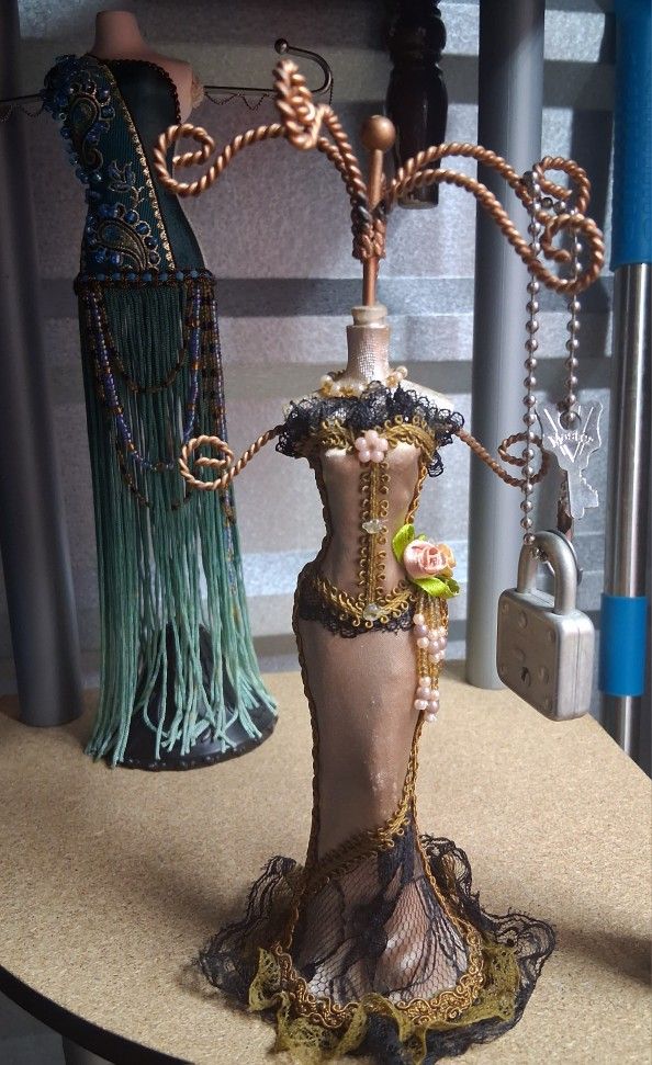 Thing To Hang Your Jewelry