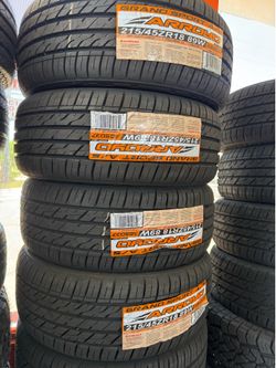 ✅📲215/45/18 vendo set de llantas nuevas Arroyo