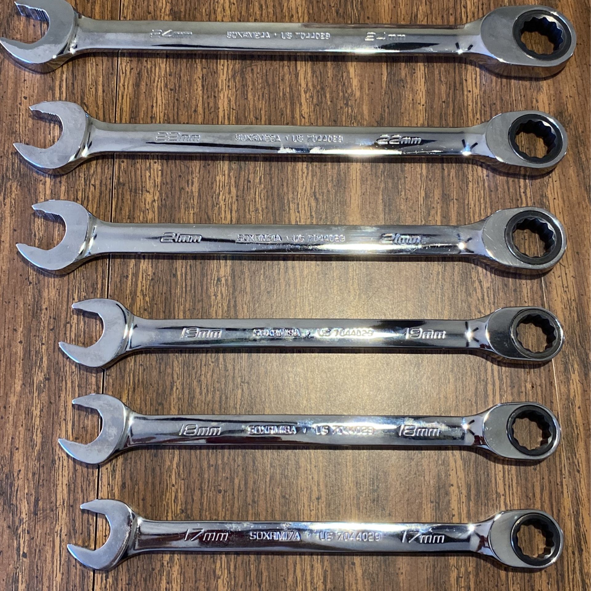 Snap On Metric Ratcheting  Combination Wrench Set