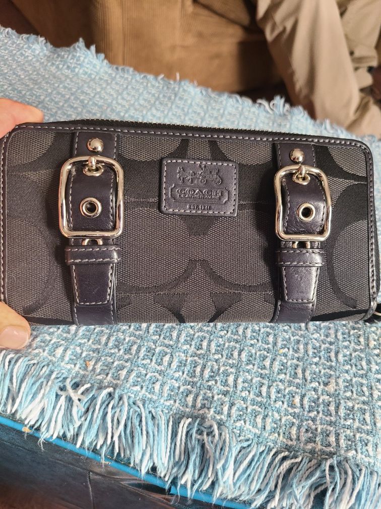 Coach wallet