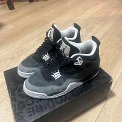 AIR Jordan 4 Retro