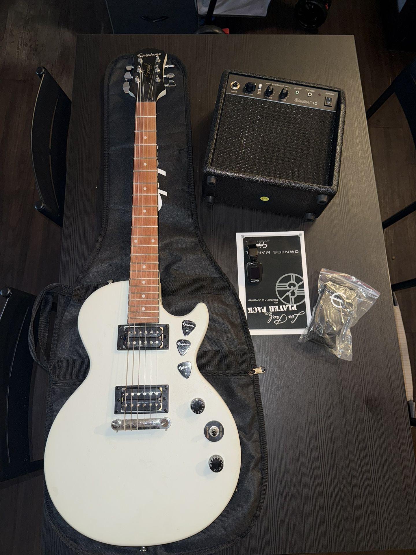 Epiphone Les Paul Special-I Electric Guitar Player Pack Worn Ebony