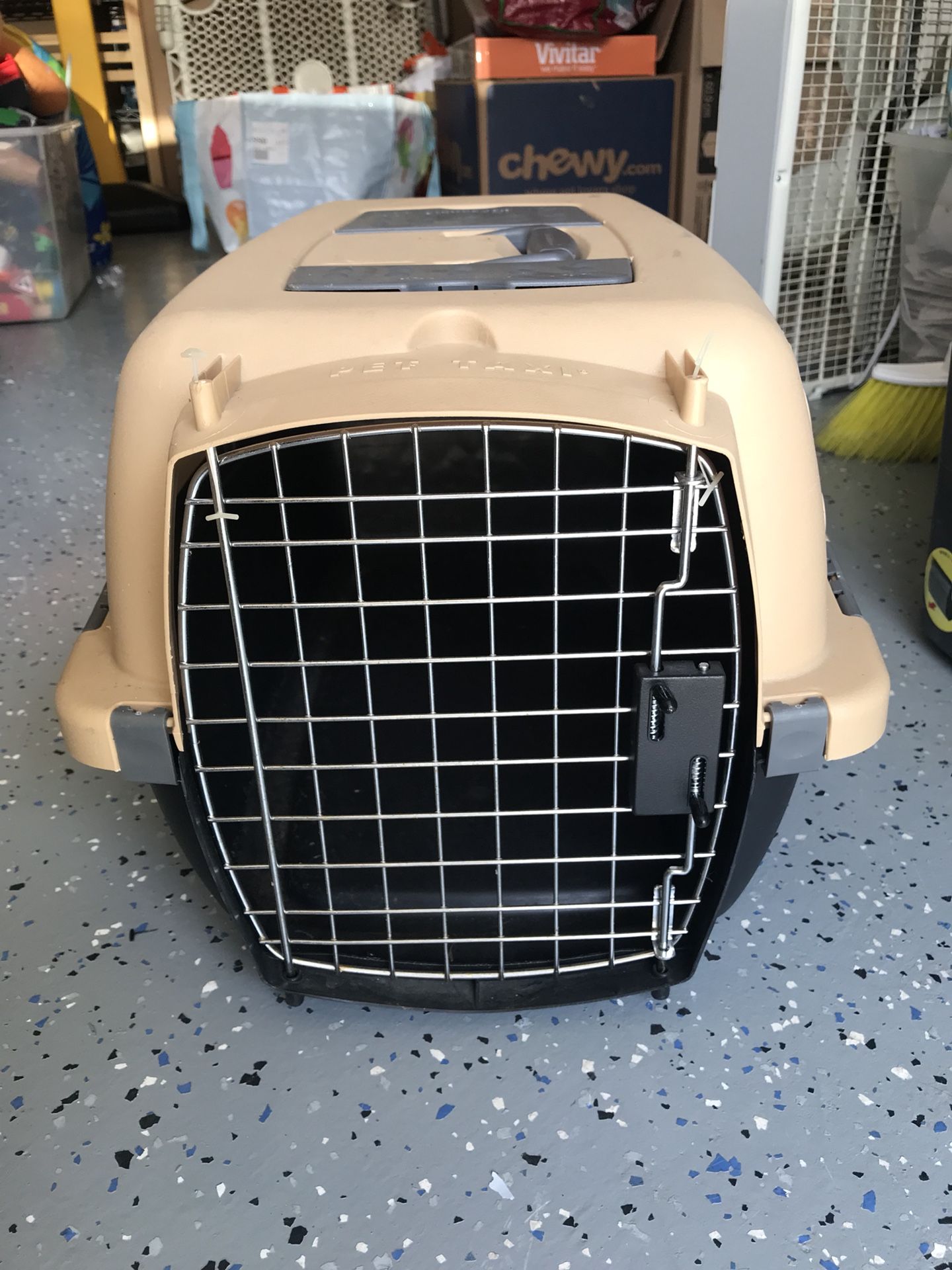 Small dog transporter / carrier