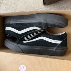 Black Vans