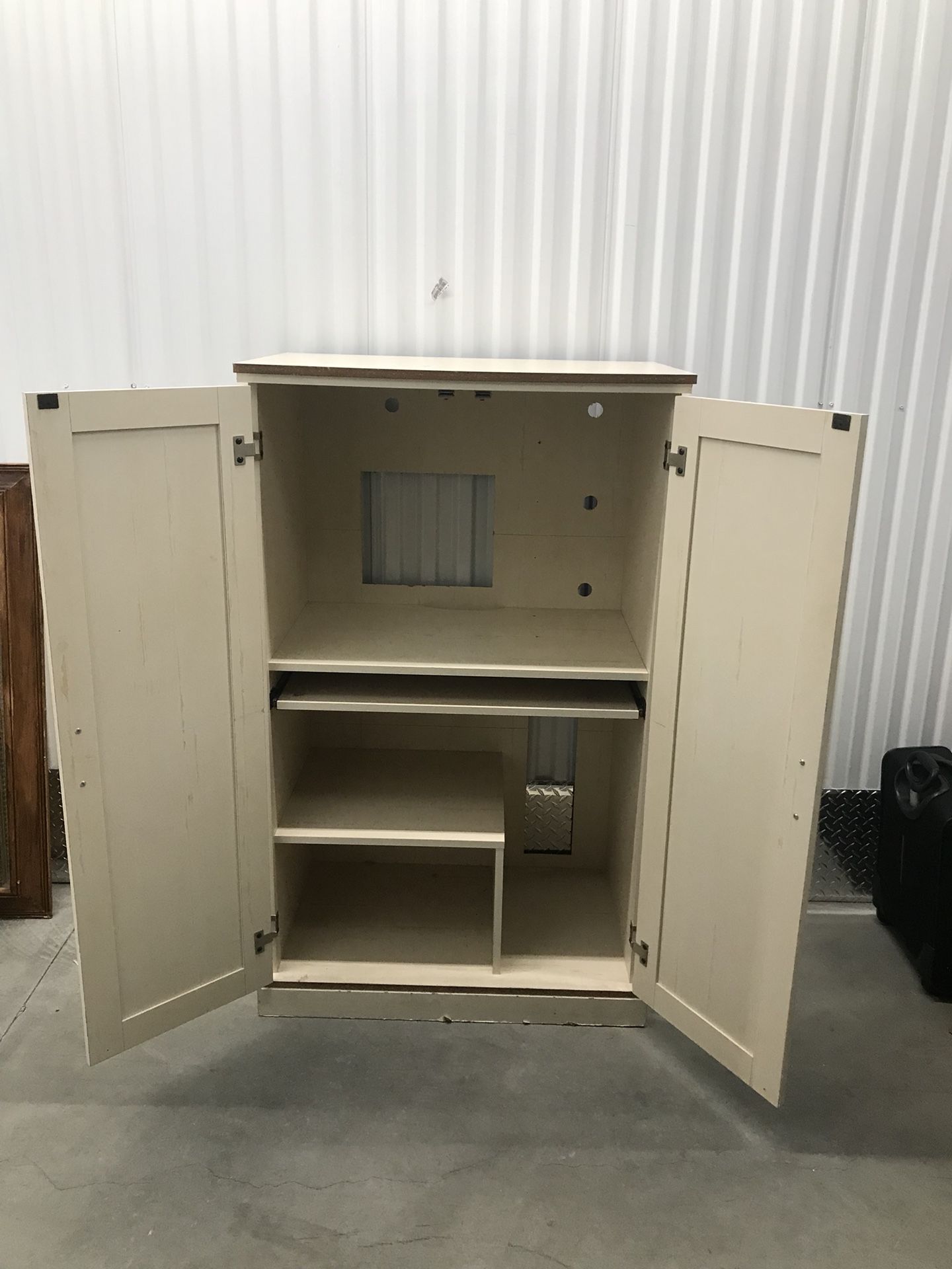 Computer / gaming Armoire