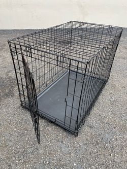 CARRY ON MEDIUM KRATE HEIGHT 21” in. Width 19”in LENGTH 30”in.   OPEN BOX
