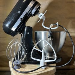 KitchenAid Classic Tilt-Head Stand Mixer, Onyx Black