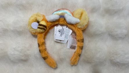 Disney Tigger ears. Brand new with tags. Shipping available