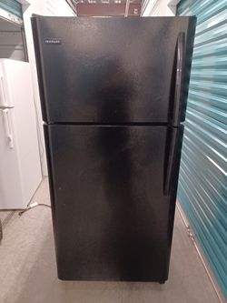 BLACK GARAGE FRIDGE