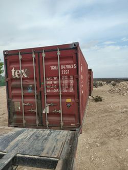 WIND & WATERTIGHT 20’ & 40’ SHIPPING CONTAINERS!