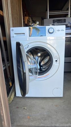 Apartment size washer
