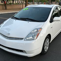 1009 Toyota Prius 