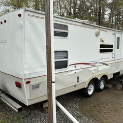 2002 Keystone Outback 26ft Camper