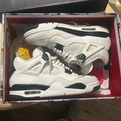 Jordan 4 