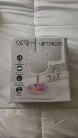 Cat Shaped Vanity Mirror with LED Lighting