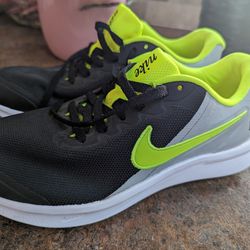 Casual Nike Shoes 