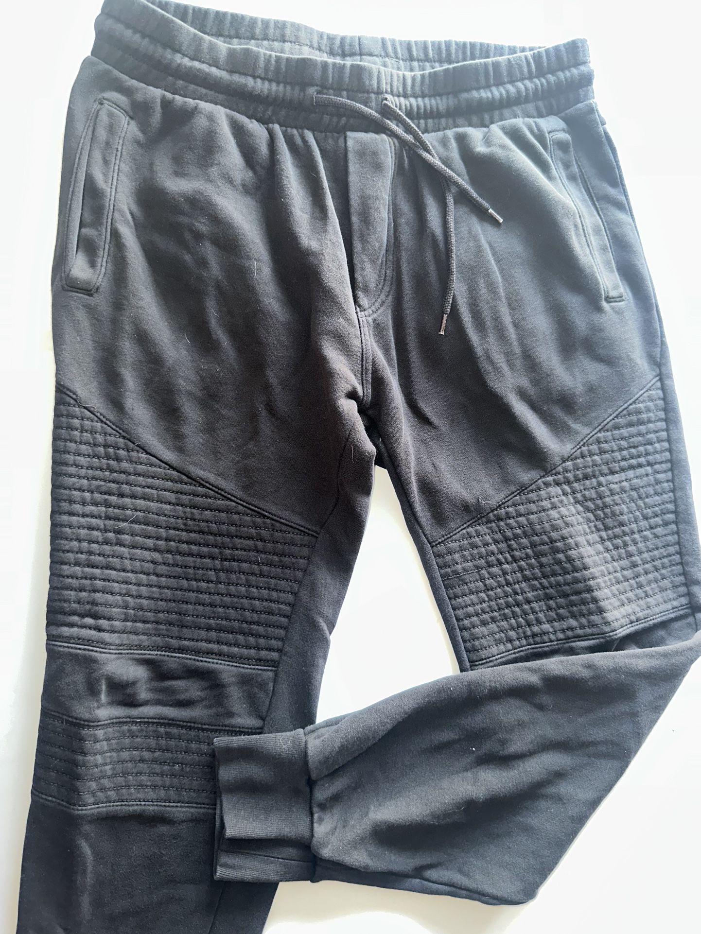 Divided Black M Sweatpants