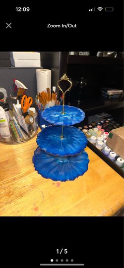 Three tier tray