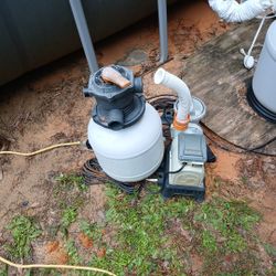 Swimming Po0l Pump N Canister Just Put A bigger One On My Pool Works Good