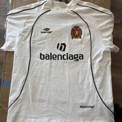Balenciaga T- Shir Size M