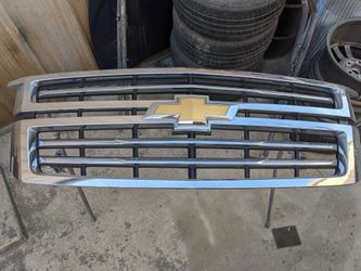 2016 Chevy Suburban Front Grille