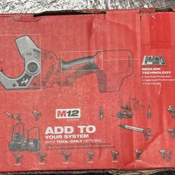 Milwaukee M12 12V Lithium-lon Cordless PVC Pipe Shear (Tool-Only)