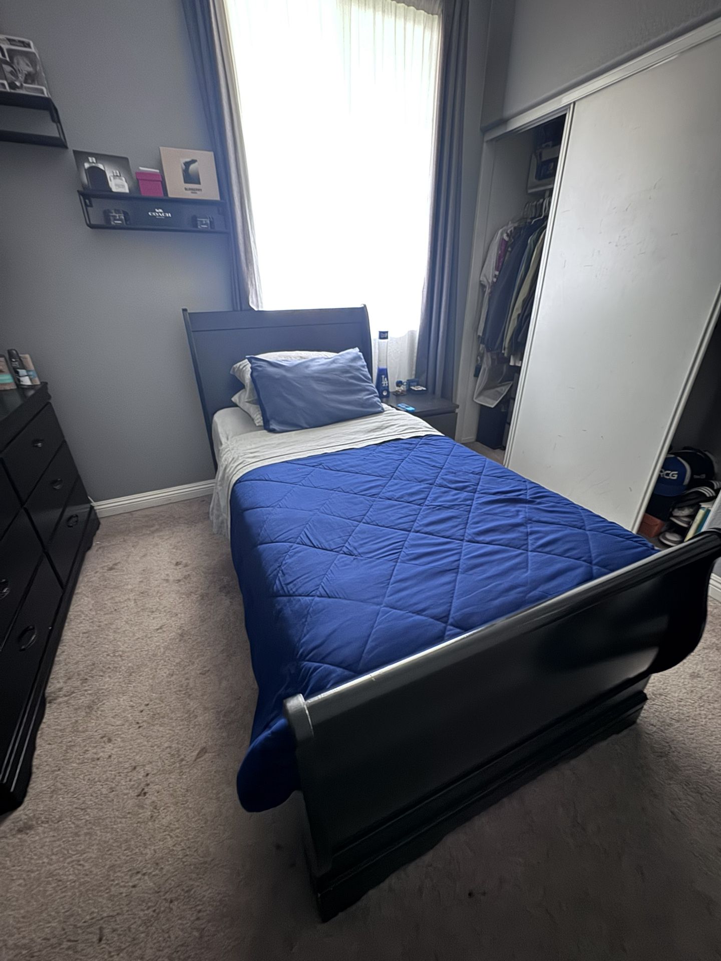 Twin Bed