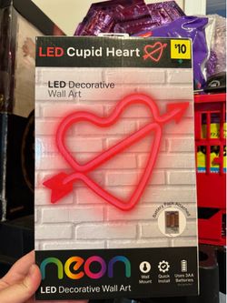 NEW LED Heart Arrow Light for Dorm or Room