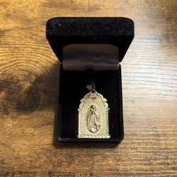 14k Solid Gold Pendant 