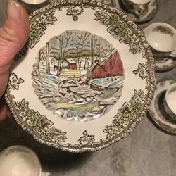 Vintage 1950s Johnson Brothers Friendly Village Set of 9 Tea Cup and Saucer