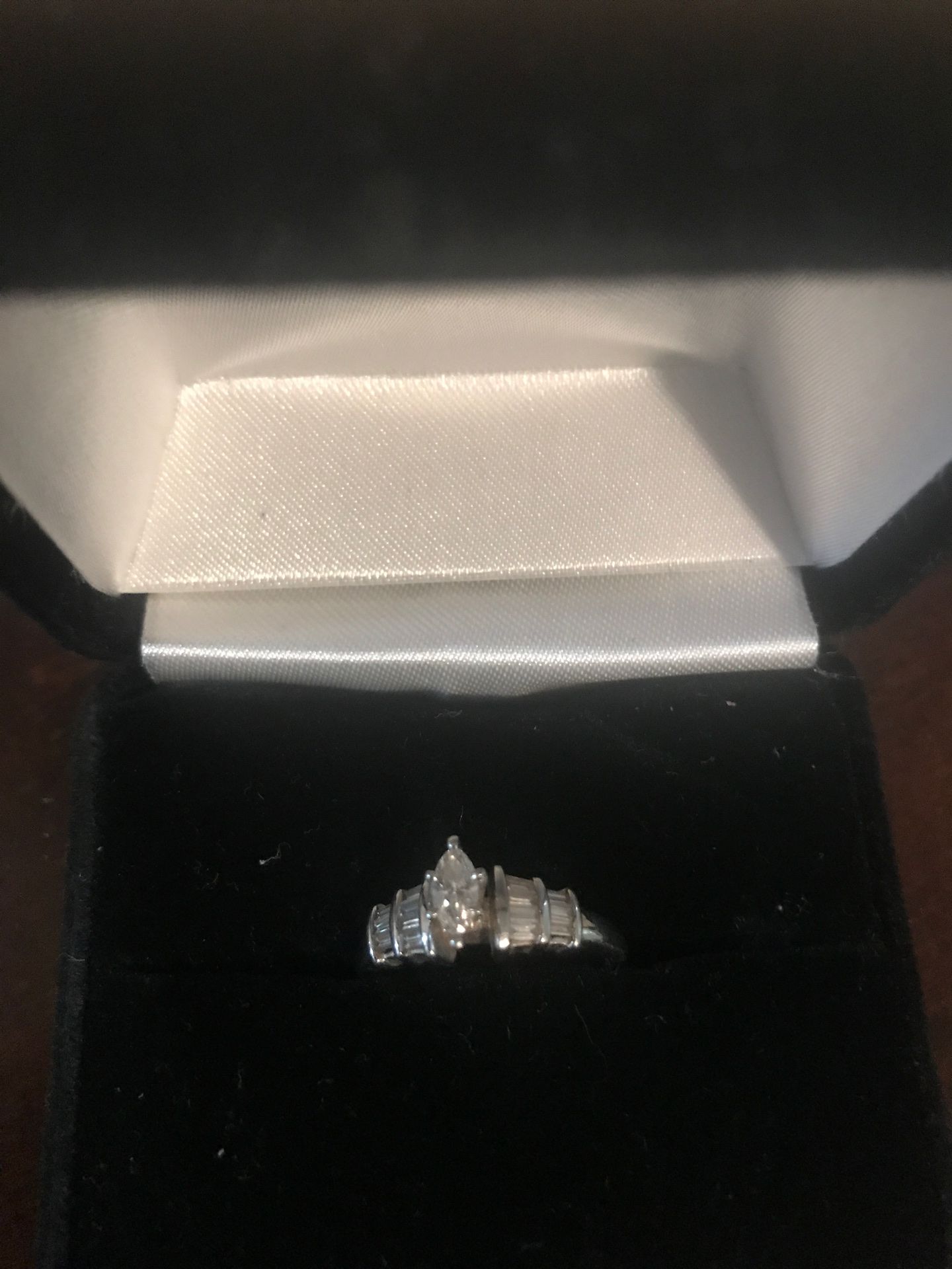 Platinum diamond wedding ring size 6