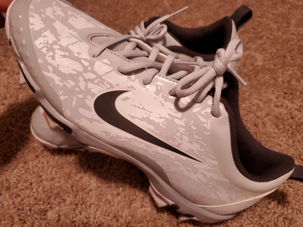 Womens softball cleats