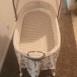 Bassinet 