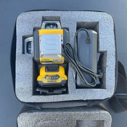 Dewalt 12-Line Green Beam Laser Level - 360° 3-Side Coverage, 12V Li-Ion,