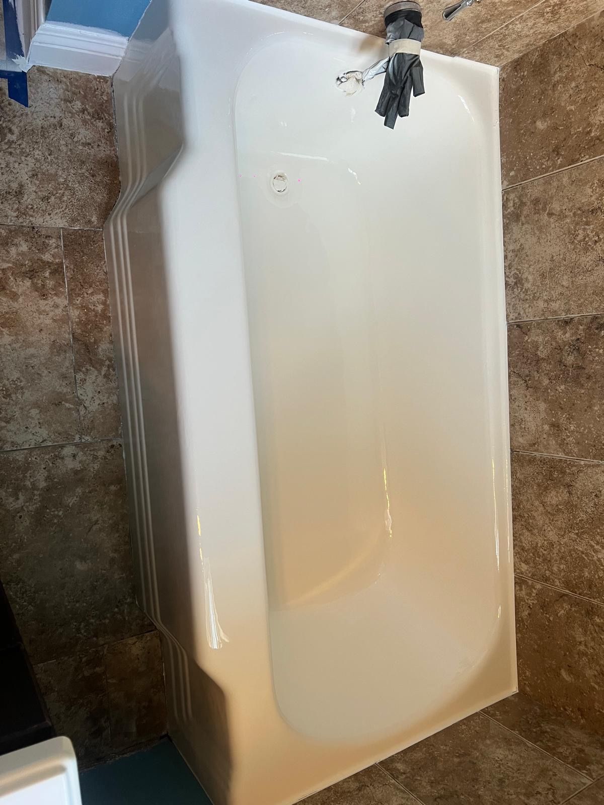 White tub/shower Reglazing