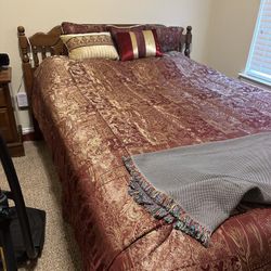 Bedroom Set For Sale $650 For All