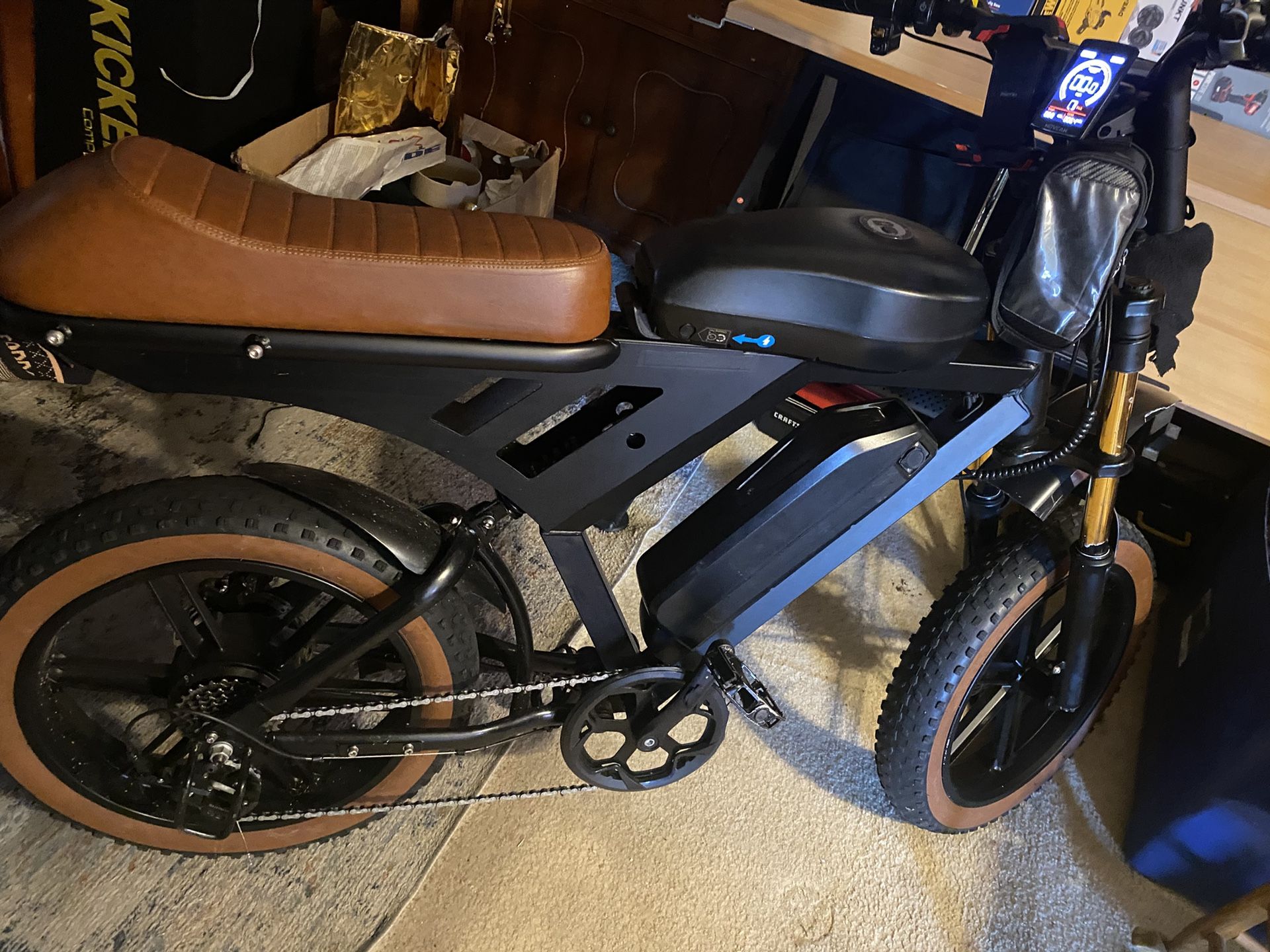 40mph MOVACAN 60 E BIKE 100 mile range 2 Battery’s Gentle Used $$1000