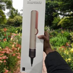 100% New & Certified Dyson Airstrait "Ceramic Pink" |Latest 2025 Straighter| - W 3month Warranty Activated ! 