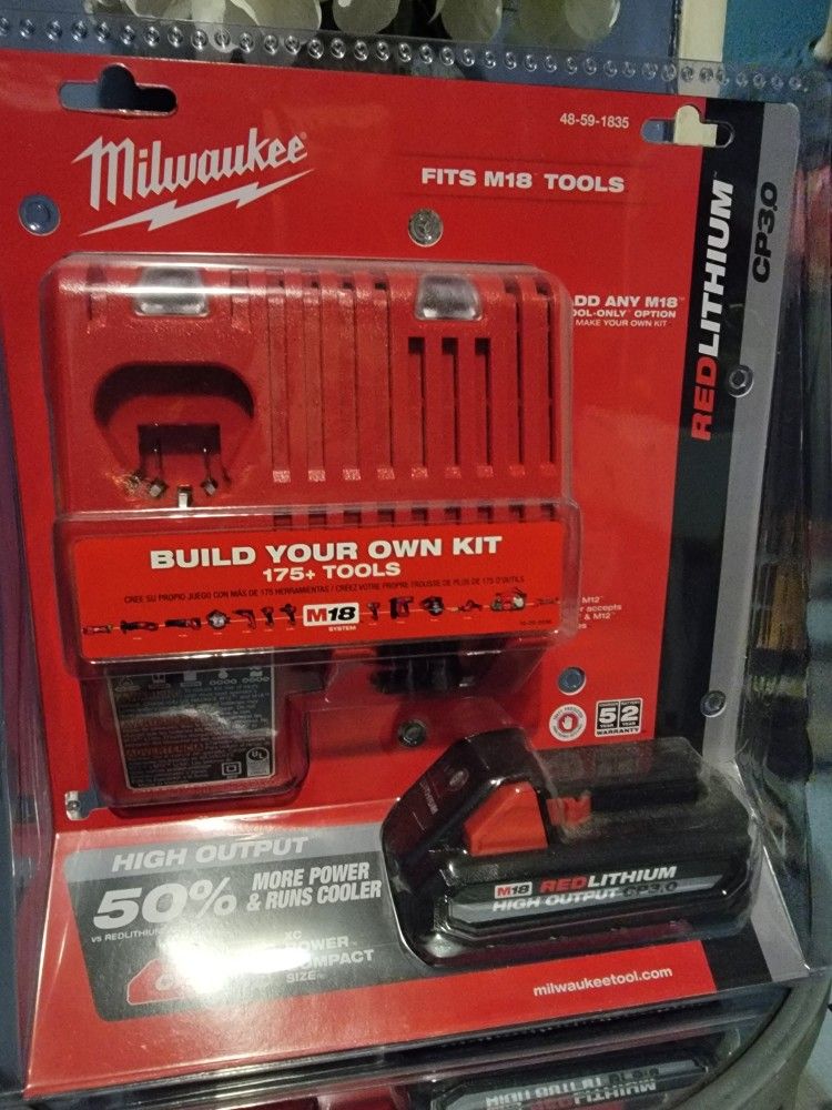 Milwaukee CHARGER &BATTERY FOR M18