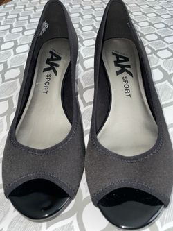 Ann Klein Sport Peep-toe Wedge Heels 10 M