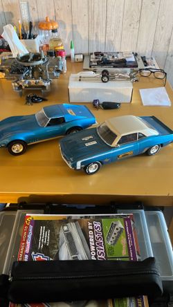 Jim beam decanter Chevy 69 Camaro and 68 corvette