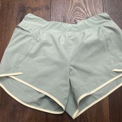 Womans Green Apaña Active Shorts Size Medium #15