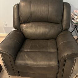 Recliner Chair 