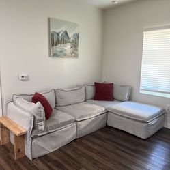  Sofa Sectional + Ottoman washable  No damage!