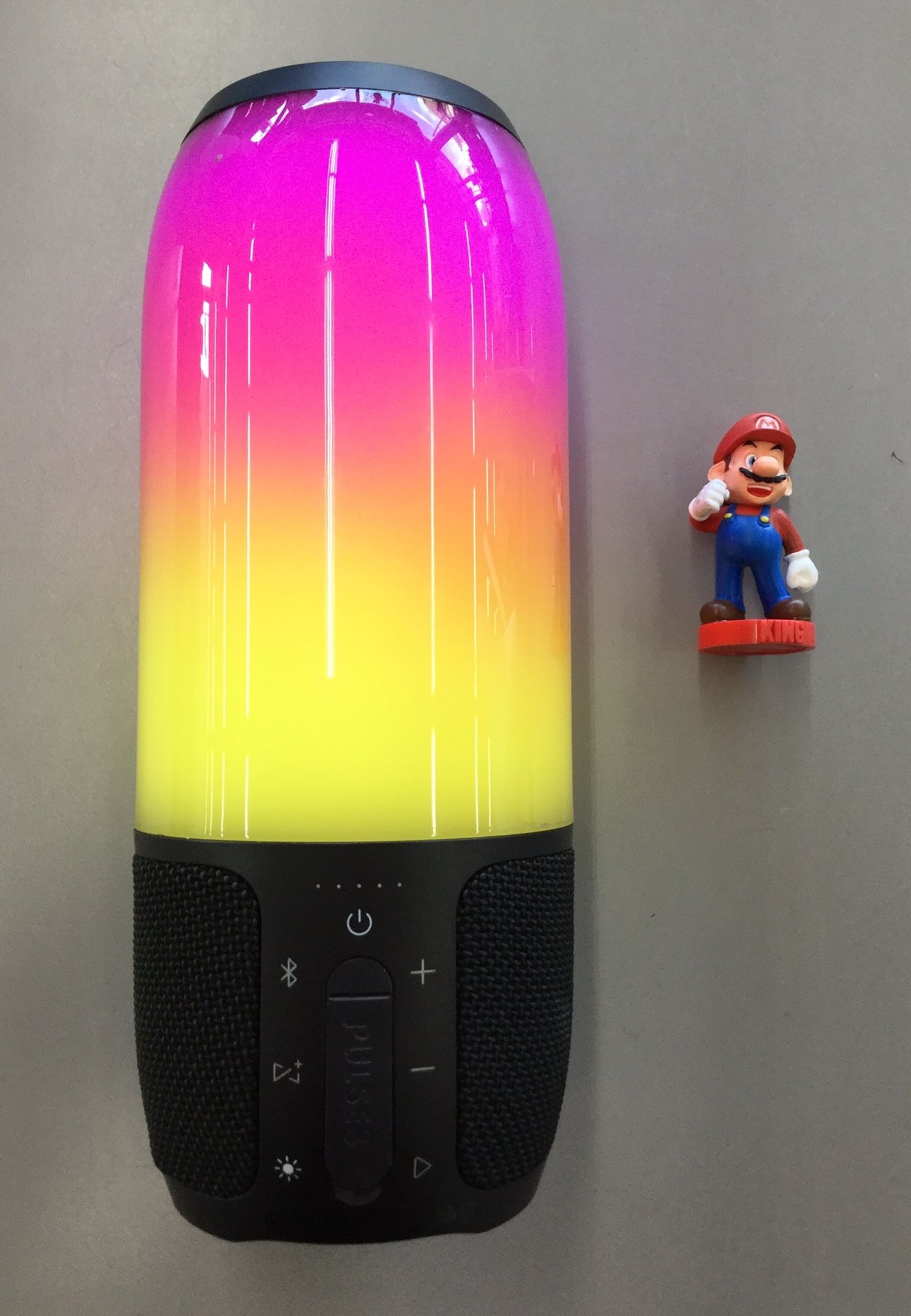 JBL Pulse 3 Bluetooth Light Changing Speaker