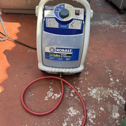 Kobalt Air Compressor Portable In Great Working Condition 