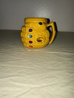Disney's Marvel Avengers Infinity War Thanos Infinity Stone Coffee Mug in good condition 