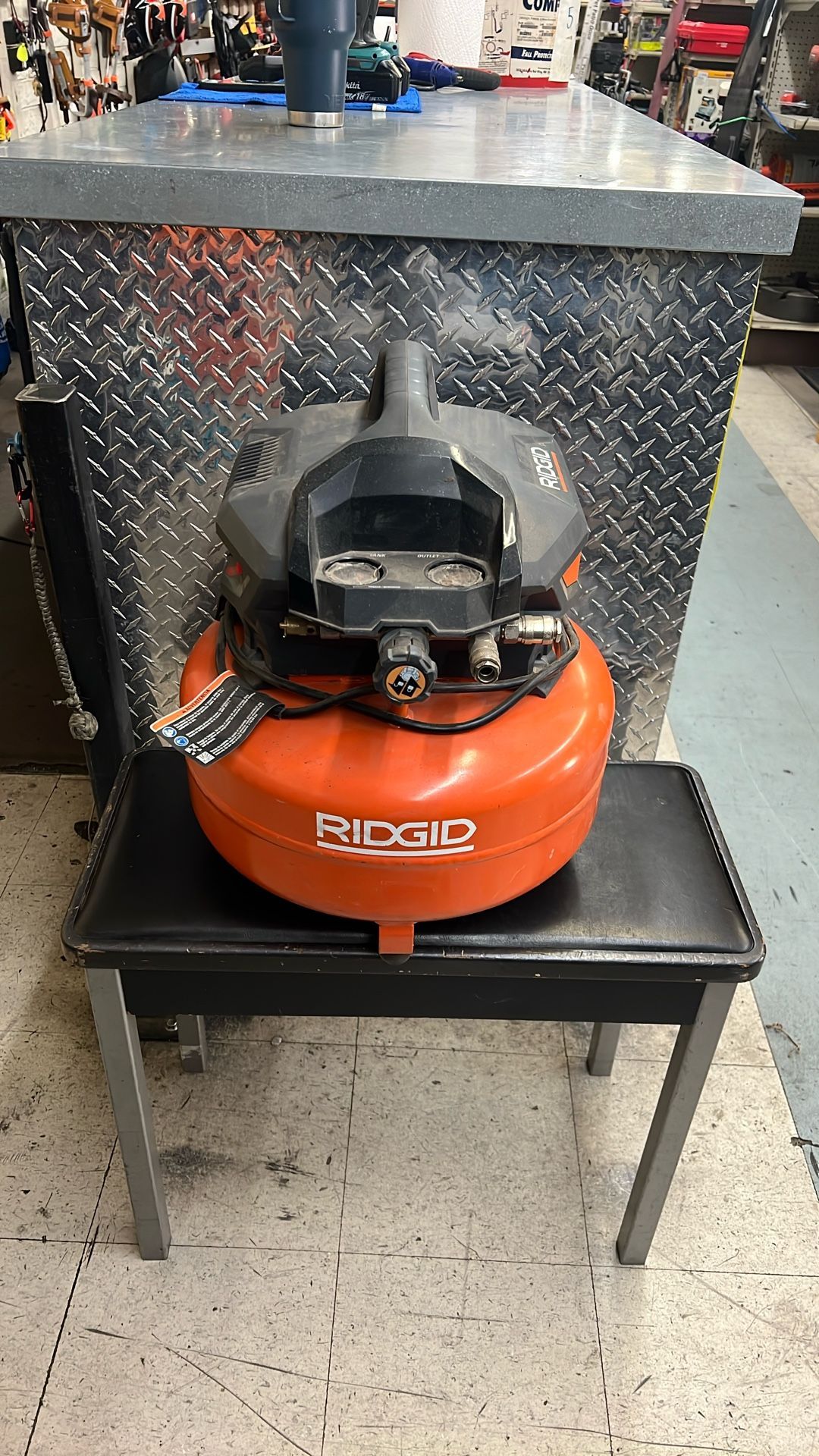 Ridgid 6 Gallon Portable Pancake Air Compressor