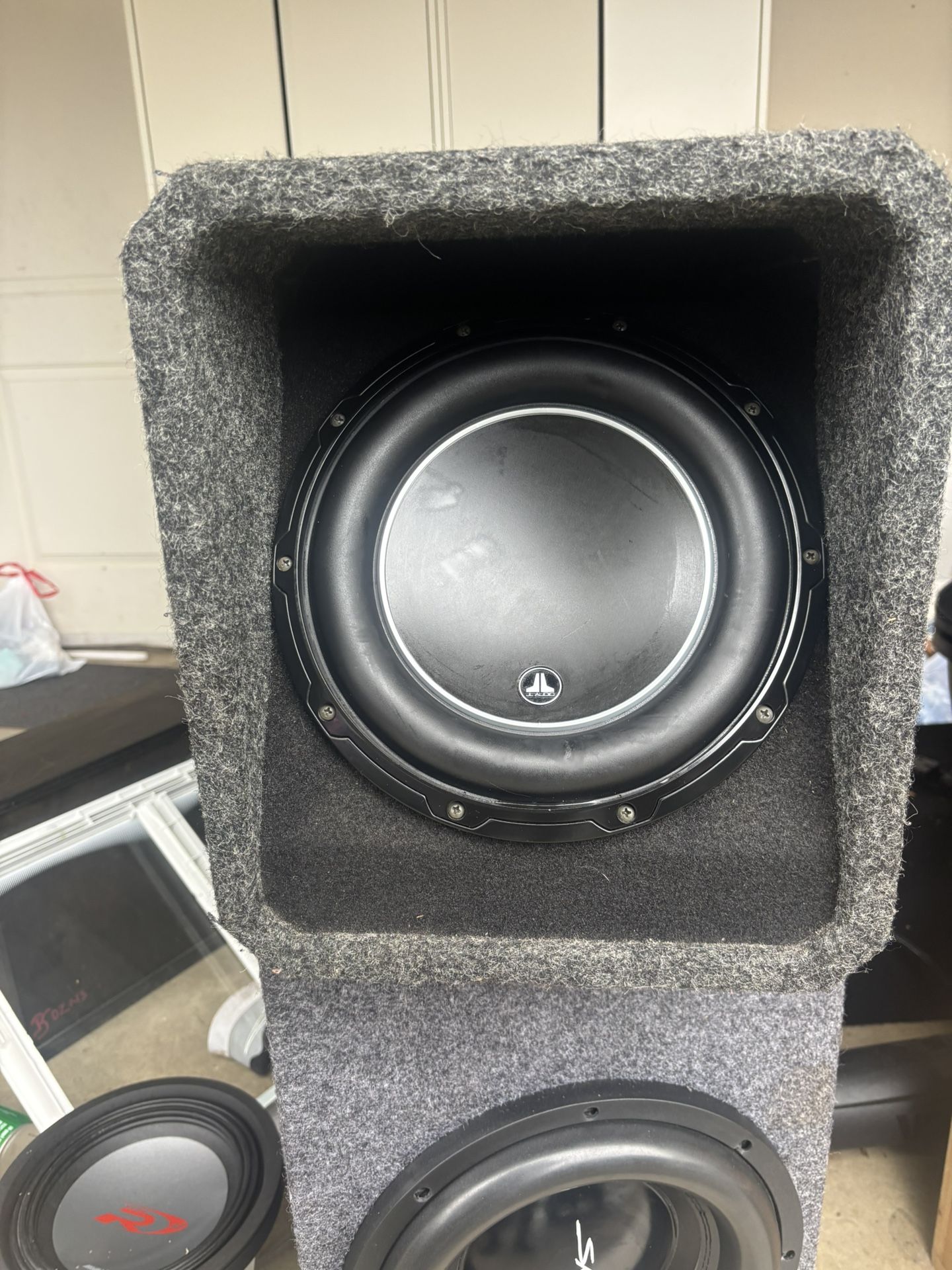 JL Audio W6v3 10 Inch Sub And Box